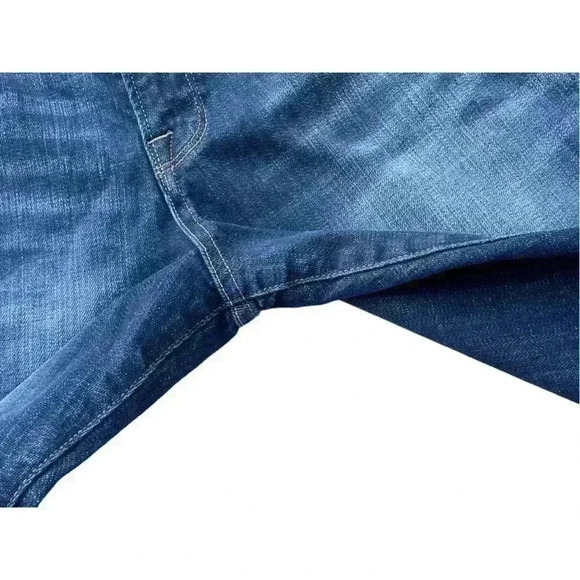 Women’s Lucky Brand Dark Wash Bermuda Stretch Shorts• Size 12/31•Preowned• - Picture 8 of 9